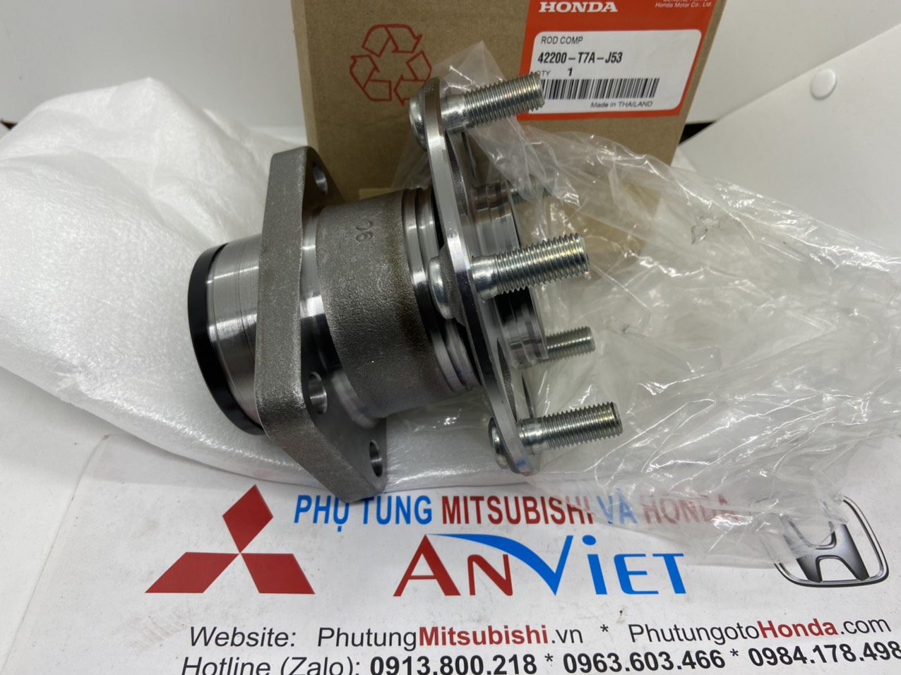 Bi moay ơ sau xe Honda CRV 2010 